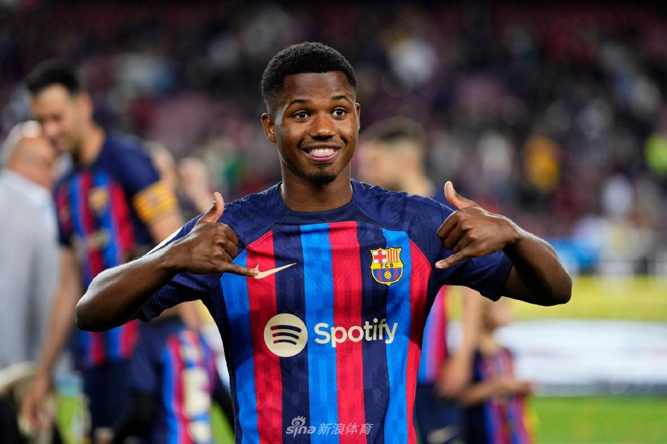 拜仁内部对 拜仁内部对