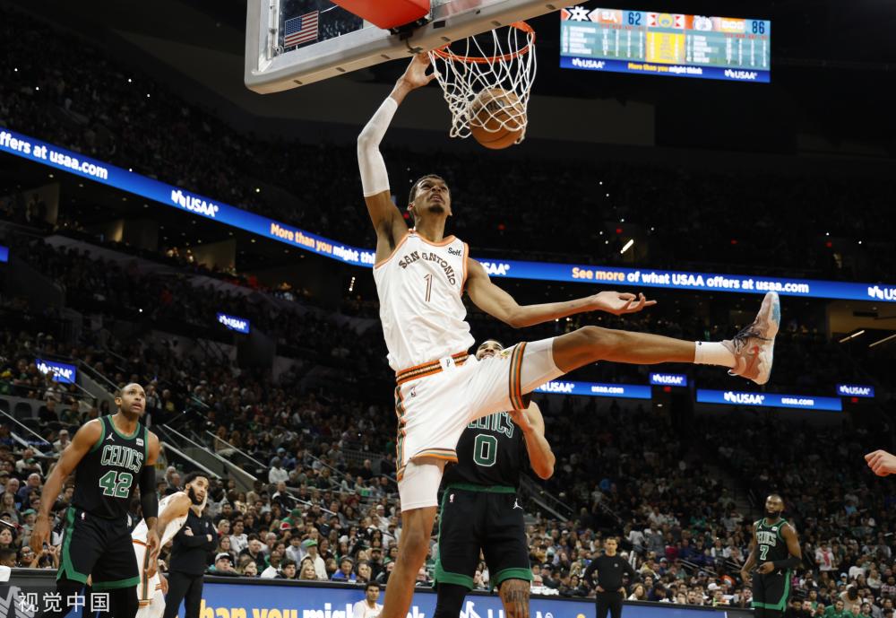 待更精彩的 待更精彩的