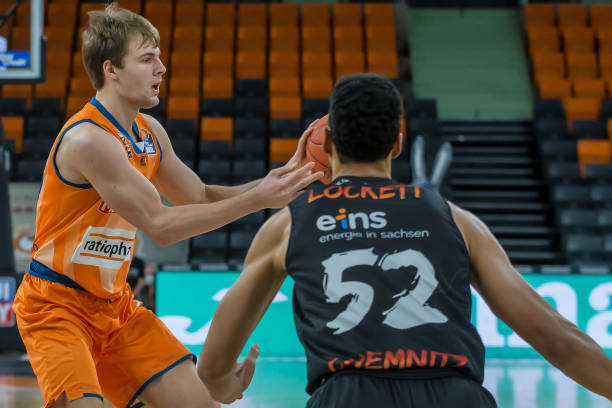 6年富豪身 6年富豪身