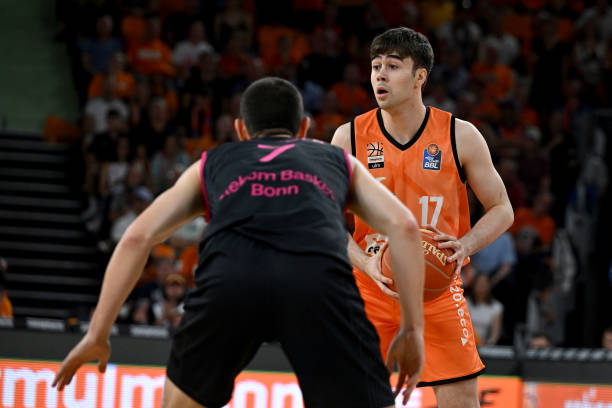 中跨出关键 中跨出关键